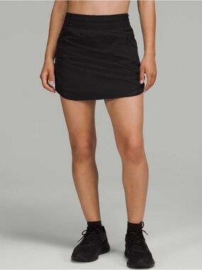 Lululemon Women’s Long Hotty Hot High-Rise Black Athletic Skirt Size 6
